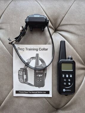 Black Dog Training Collar with Remote & Booklet